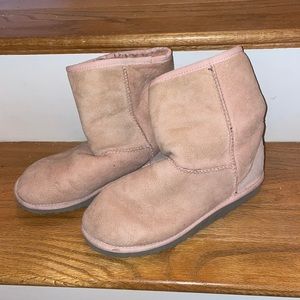 Light Pink Uggs